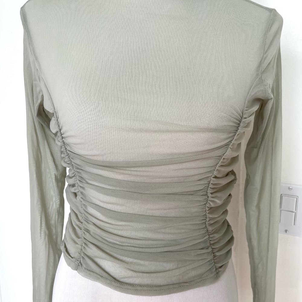 Missguided Ruched Top - Picture 2 of 4